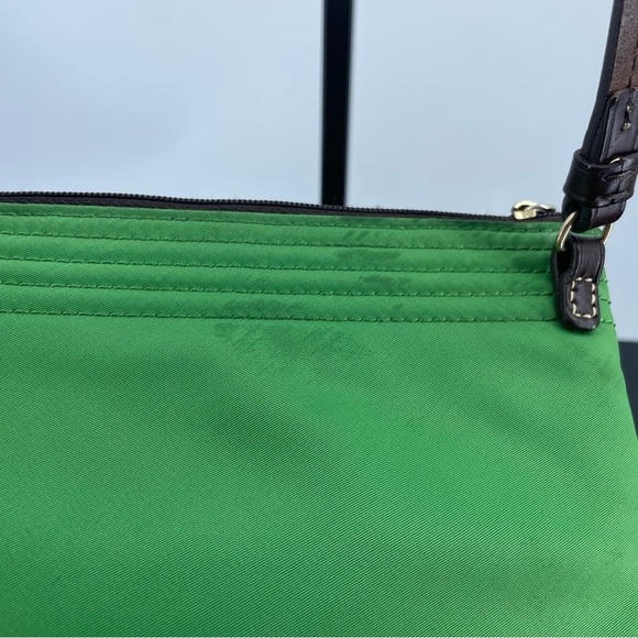 Dooney and Bourke green fabric crossbody leather trim embroidered duck - Picture 7 of 10